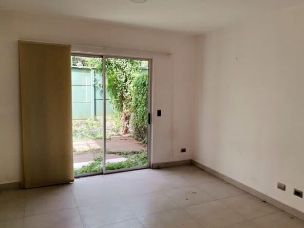 3 bedroom apartment for sale in Milenia condominium in El Cacao de Alajuela. Bank foreclosed property.