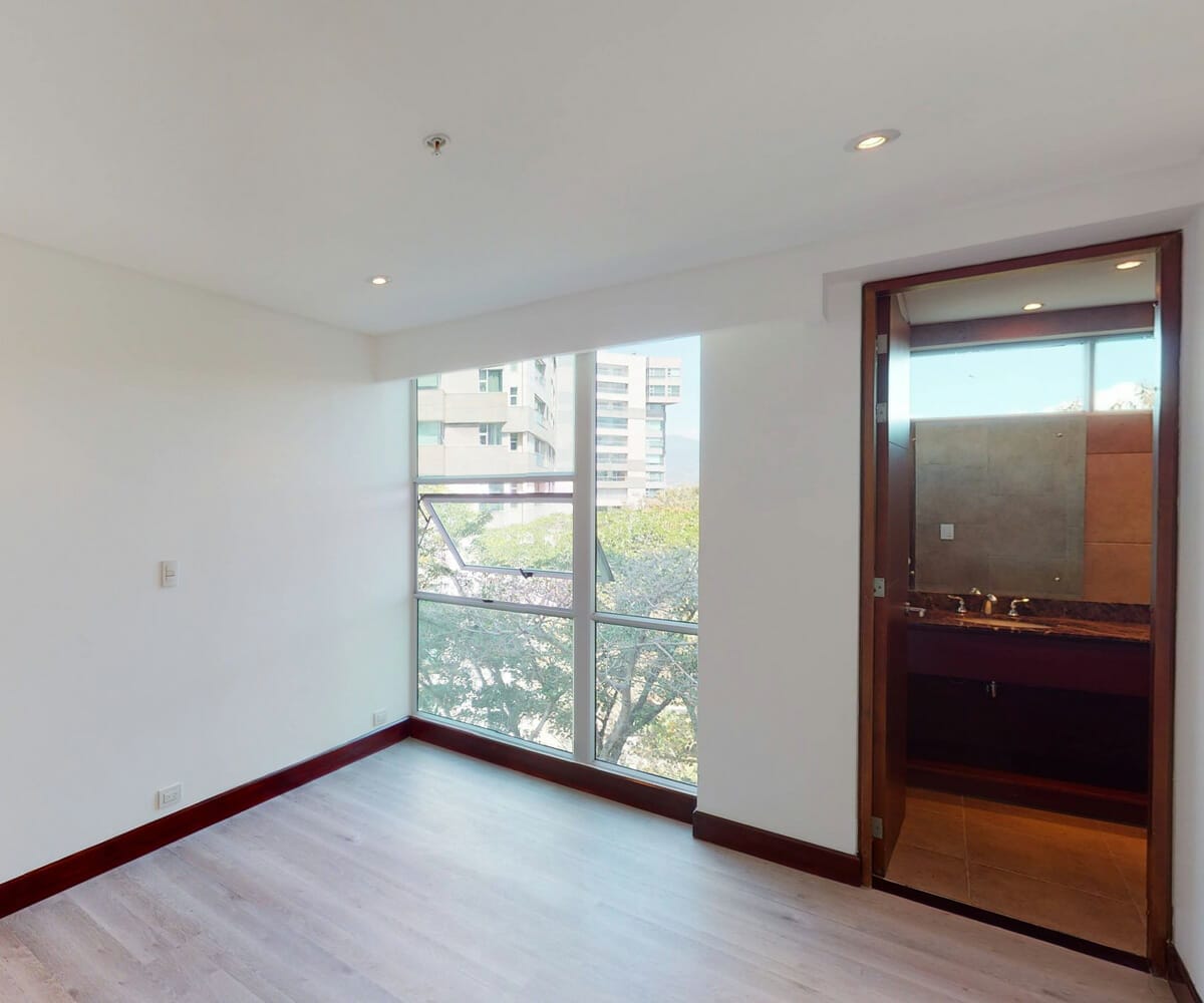 Espectacular apartamento a la venta en condominio Central Park en Escazú.