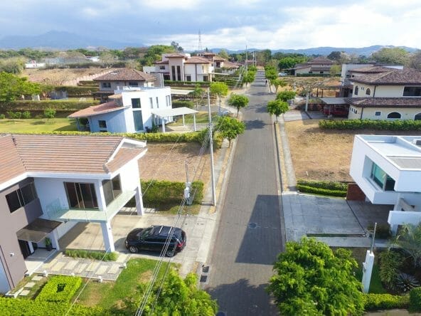 Land in condominium La Guacima