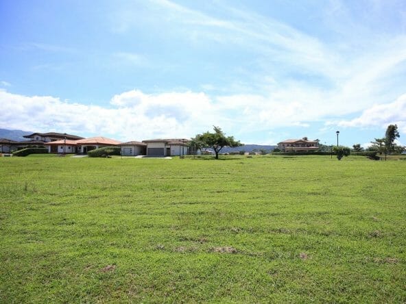 Land for sale in condominium Las Vueltas in Ciudad Hacienda Los Reyes. La Guacima of Alajuela.