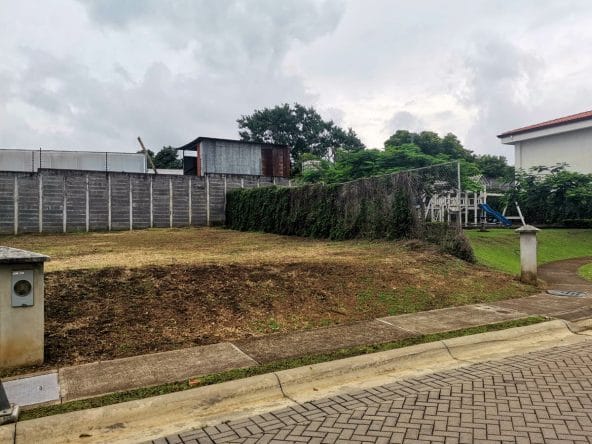 Auction banking lot in Alajuela