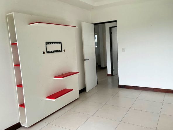 Apartamento en condominio Cariari Loft Remate bancario