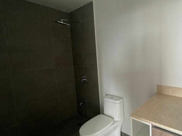 Moderno apartamento en condominio a la venta en La Uruca