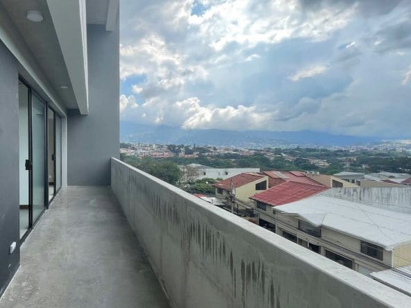 Modern apartment in condominium for sale in La Uruca