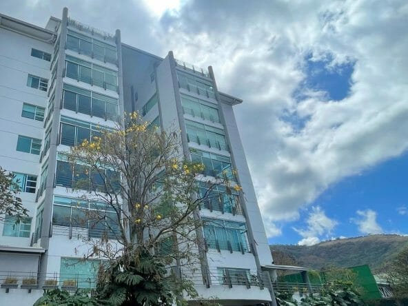 2 bedroom apartment for sale in Escazu next to the Country Club.