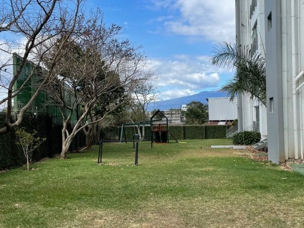 2 bedroom apartment for sale in Escazu next to the Country Club.