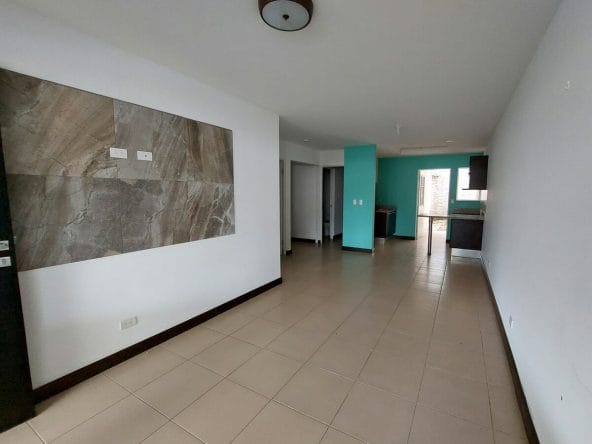 Apartamento en condominio Bella Vista en Alajuelita, Bien adjudicado bancario.