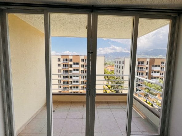 Apartamento a la venta en el condominio VISTA REAL en Concasa, San Rafael de Alajuela.