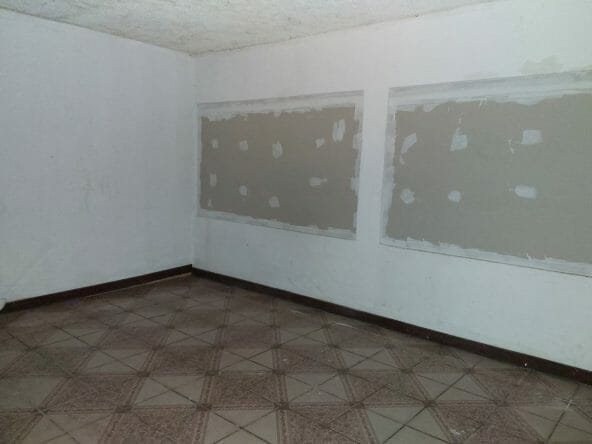 Apartment complex for sale in Desamparados, San Jose. Bank auction.