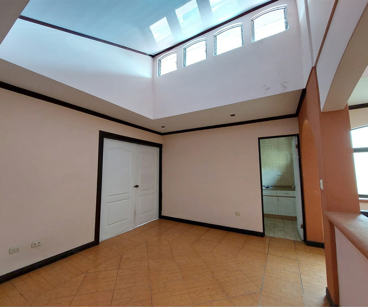Se vende una hermosa propiedad ubicada en el Residencial Biamonte. remate bancario.