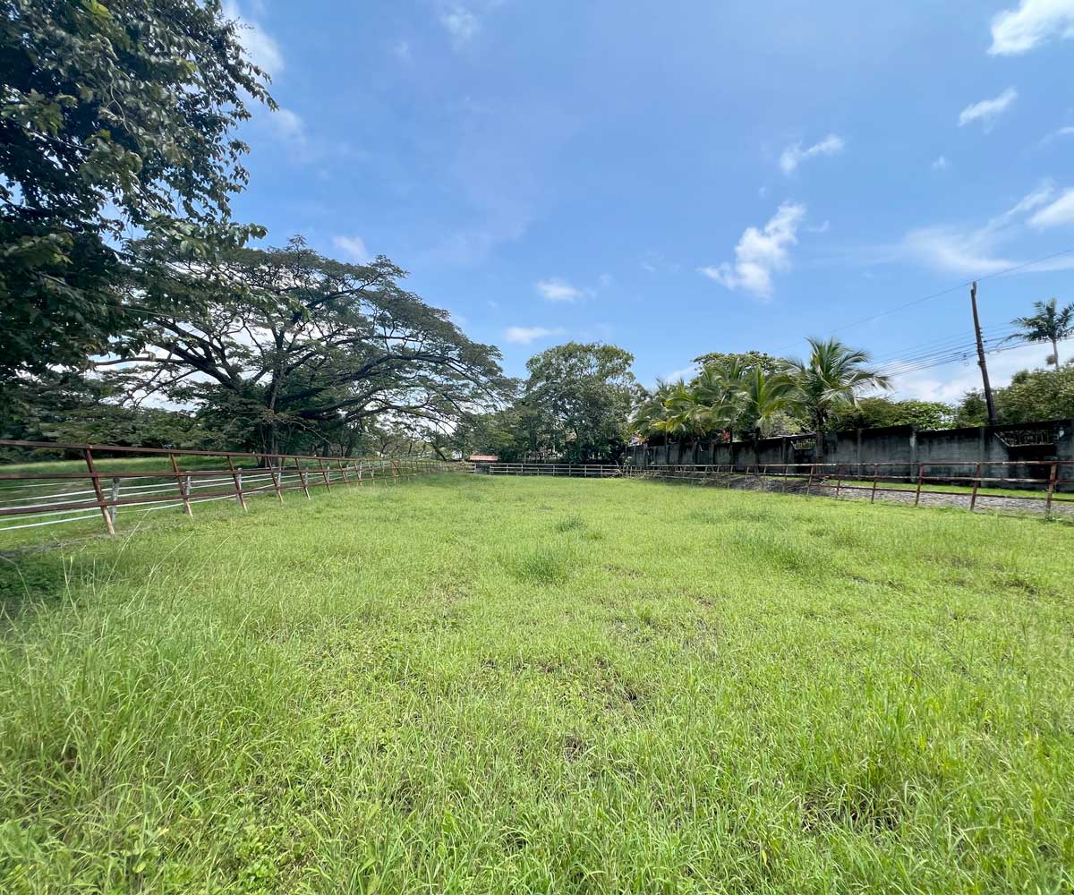 51,244 m2 farm for sale in Turrucares, Alajuela, Costa Rica.