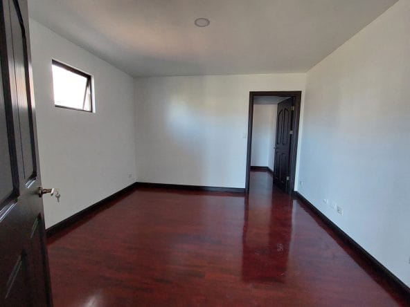 4 bedroom house for sale in Bosques de Altamonte Condominium in Curridabat.
