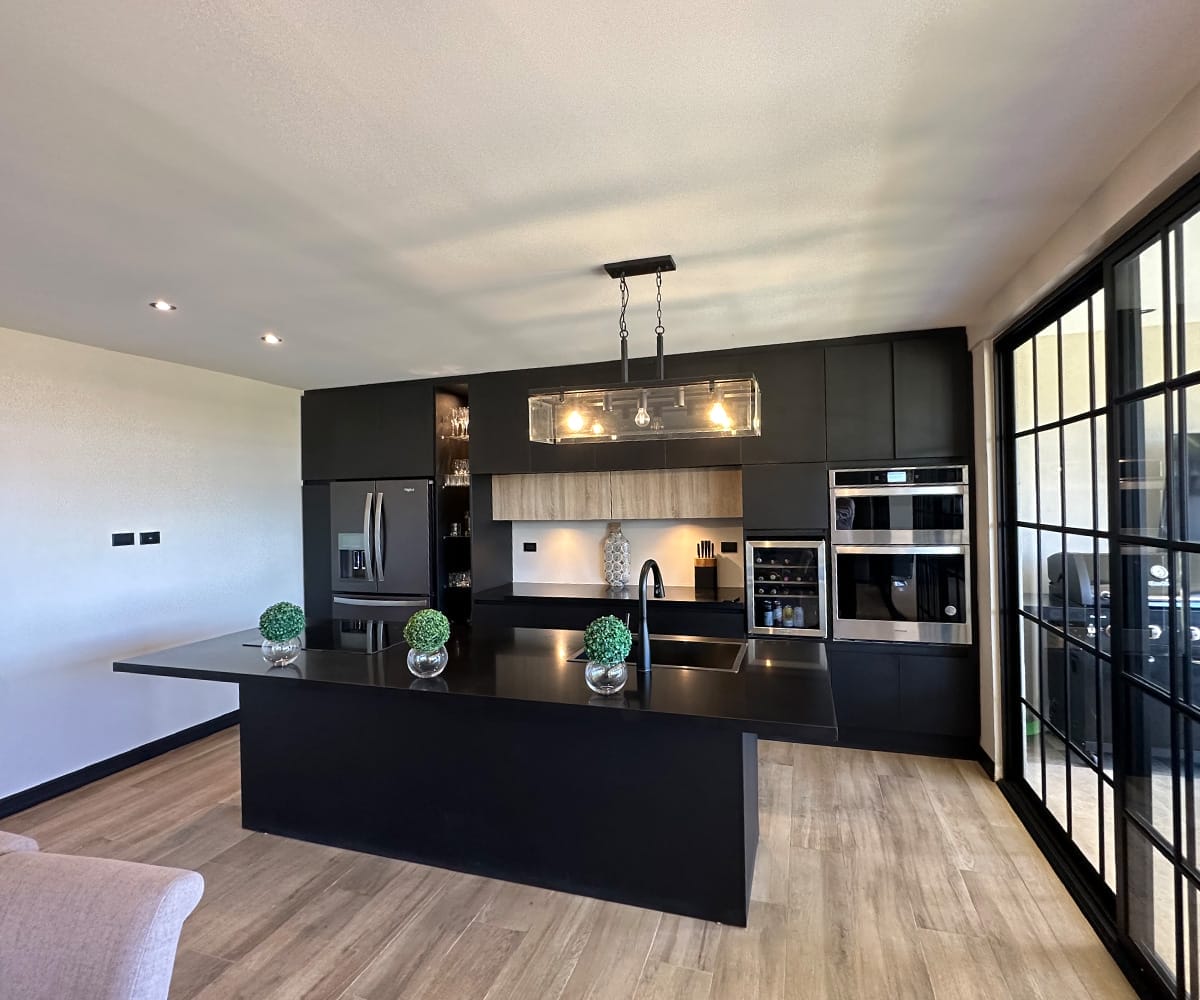 Beautiful 3 bedroom house for sale in La Rivera Condominium