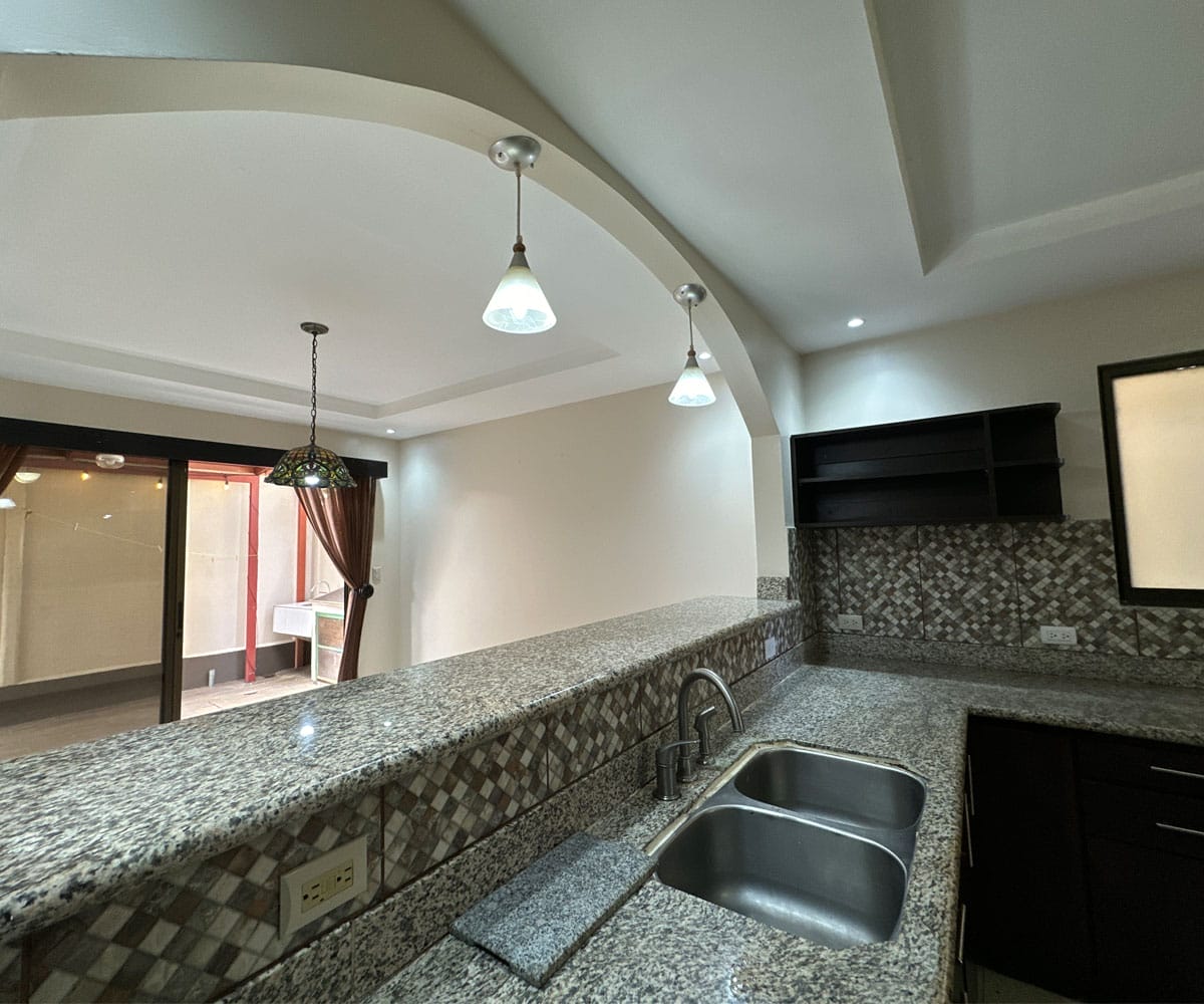 Casa en condominio a la venta en Alajuela.