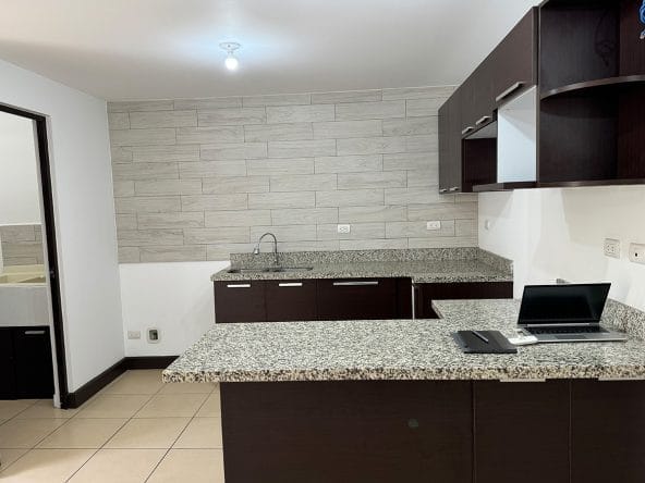 Casa a la venta en el condominio Altavista, Brasil de Mora. Bien adjudicado bancario.