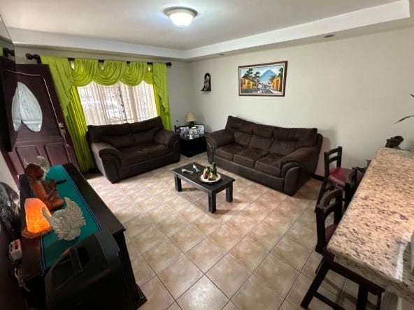 Casa a la venta en Residencial La Cataluña, Desamparados, Alajuela.