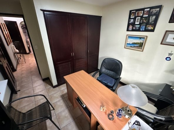 Casa a la venta en Residencial La Cataluña, Desamparados, Alajuela.