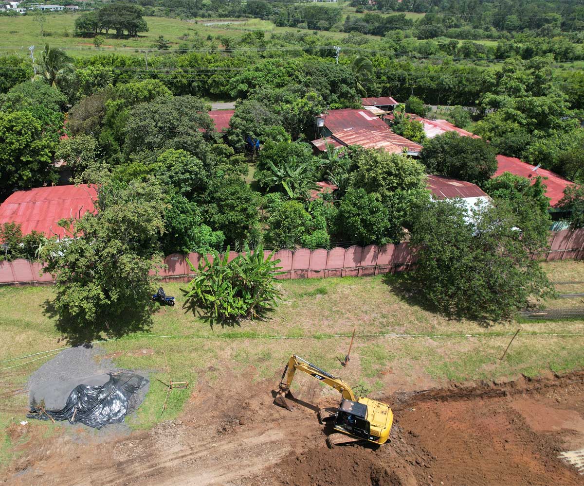 Lote de 905 m2 en condominio Posada del Río en La Guacima.