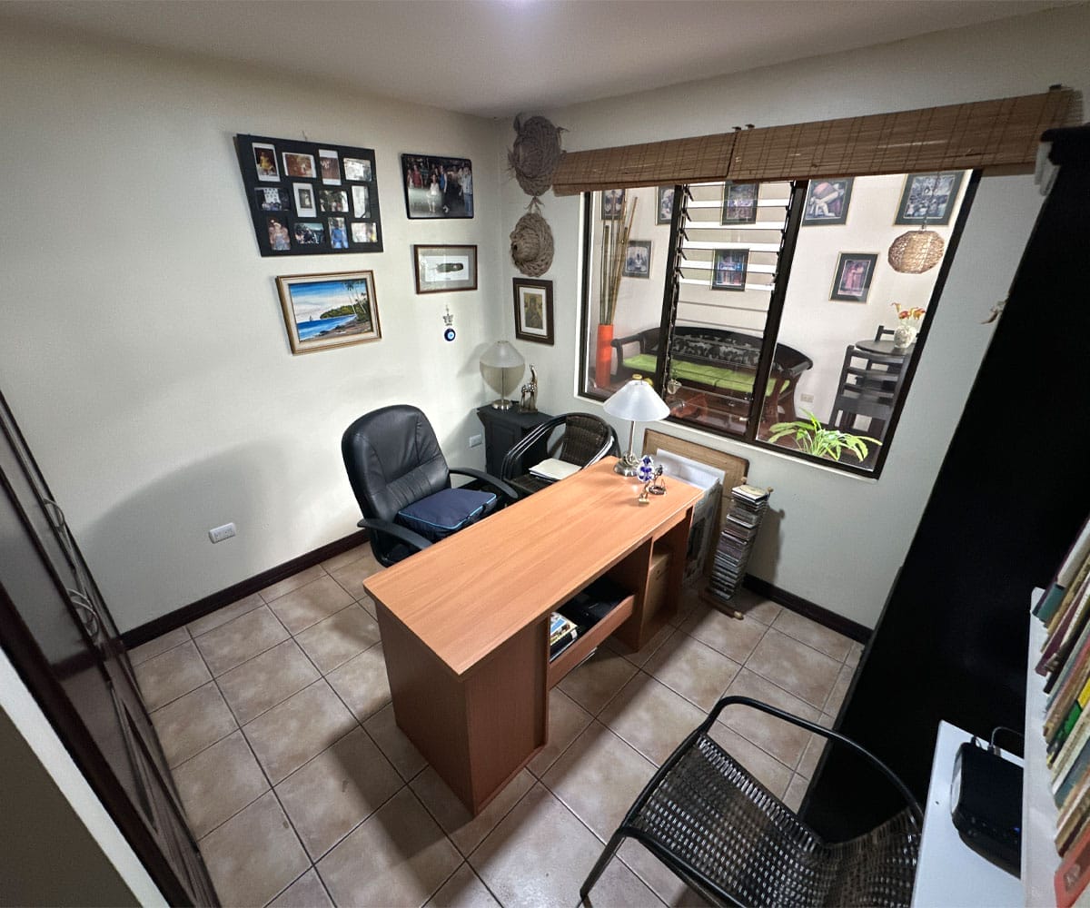 Casa a la venta en Residencial La Cataluña, Desamparados, Alajuela.