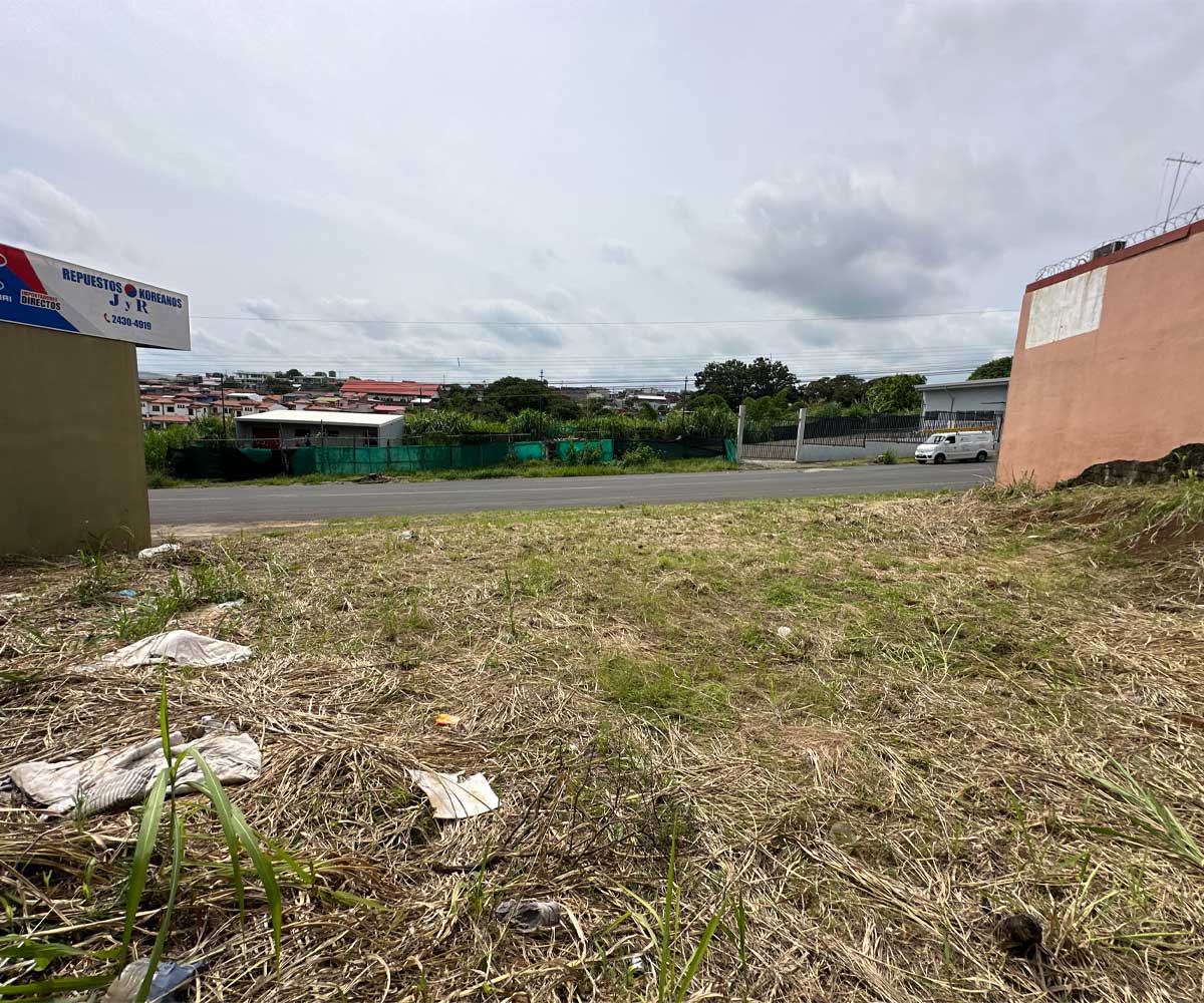 Lotes a la venta en urbanización Meza.