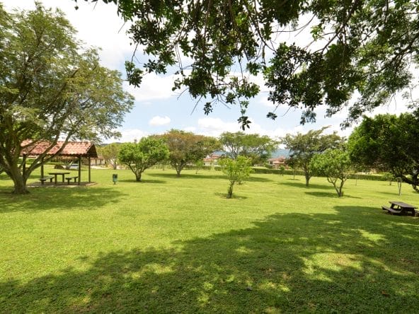 Lote a la venta en Condominio Las Vueltas en La Guacima.