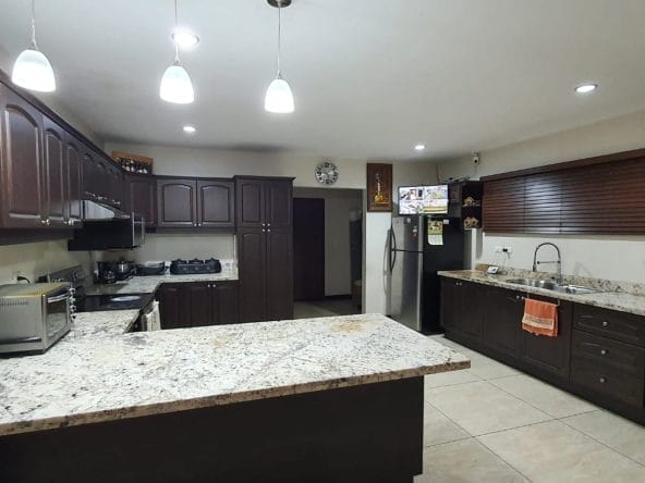 Casa a la venta en Tres Ríos de Cartago.