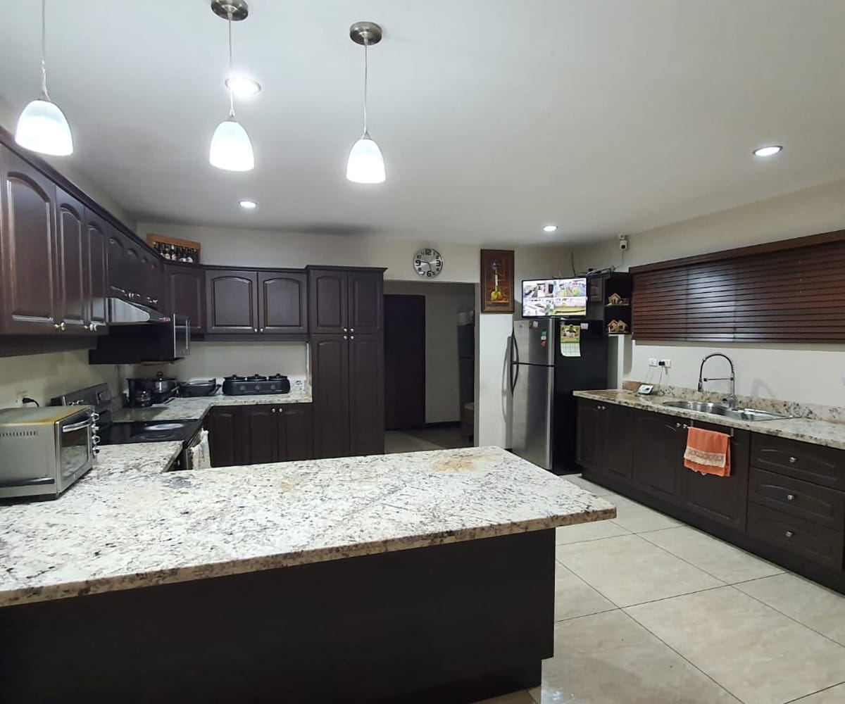 Casa a la venta en Tres Ríos de Cartago.