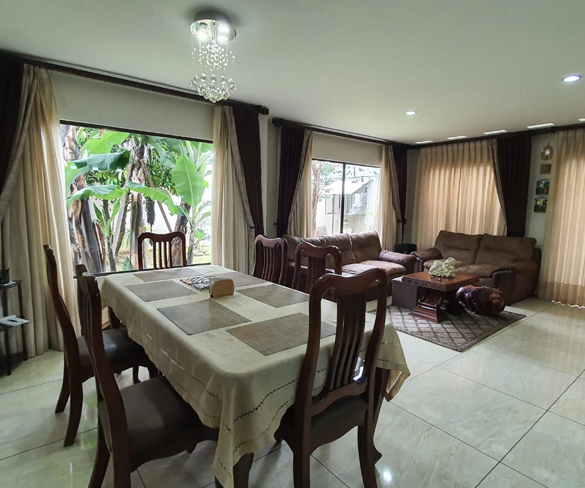 Casa a la venta en Tres Ríos de Cartago.