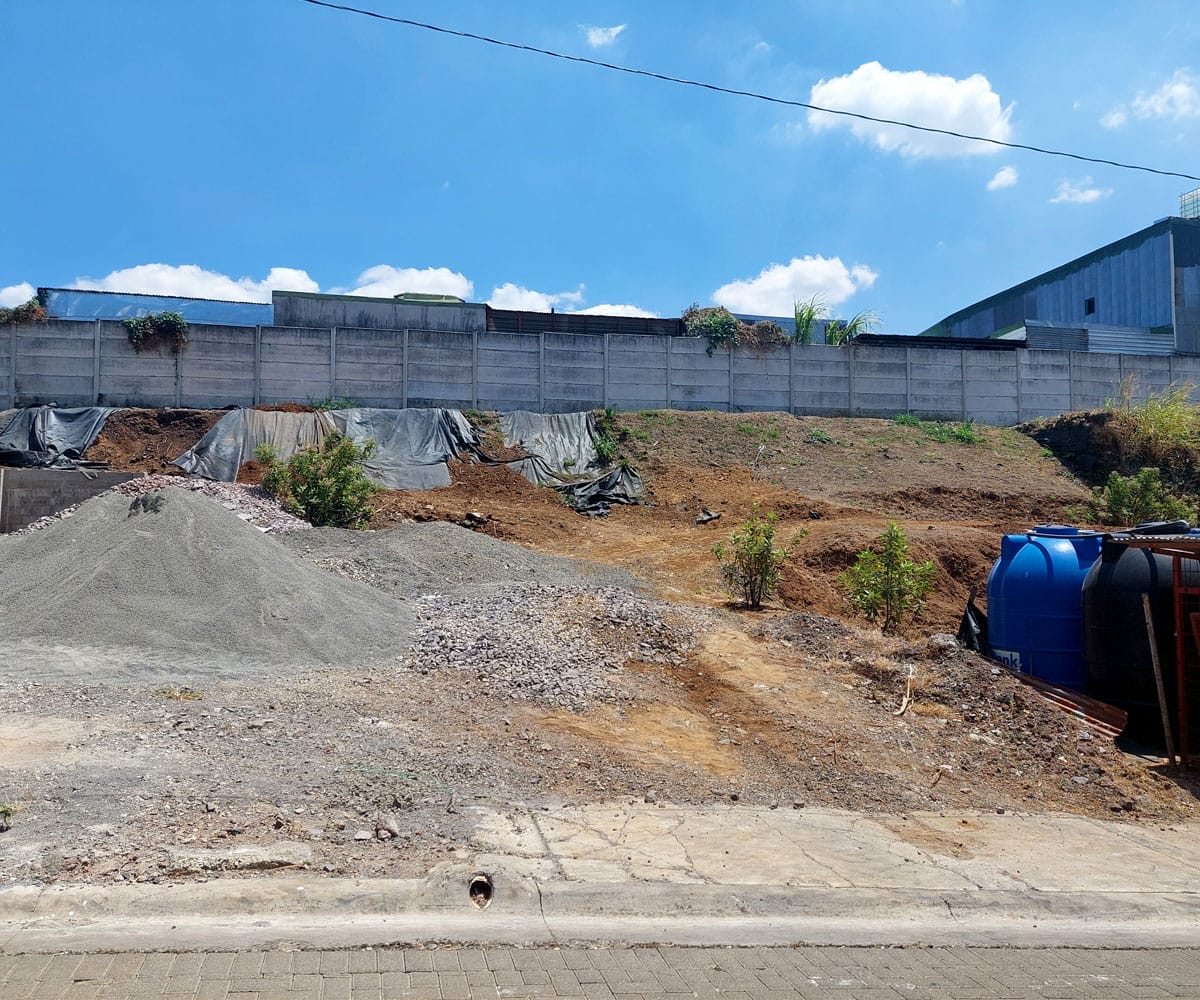 Lotes a la venta en Condominio Las Veredas en Alajuelita.