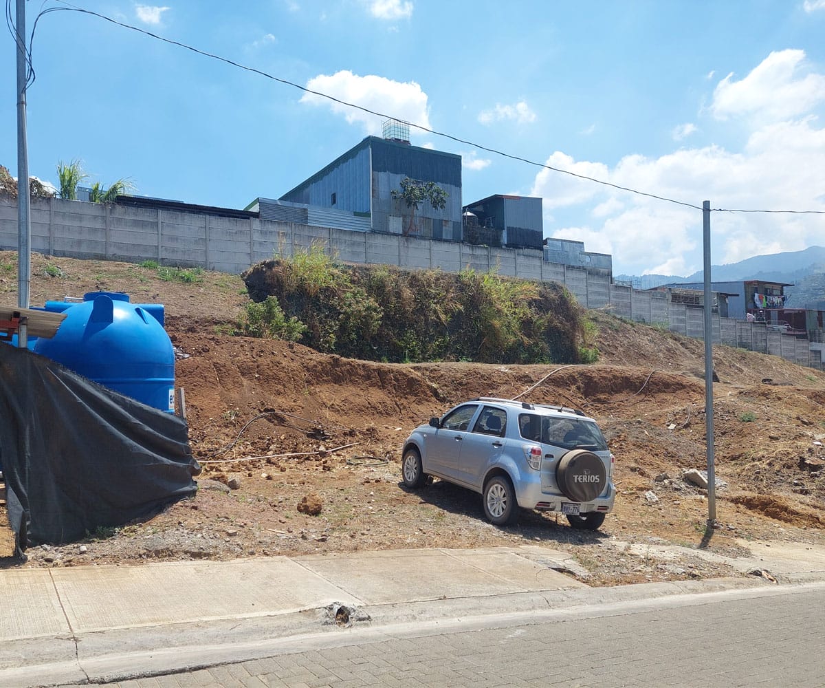 Lotes a la venta en Condominio Las Veredas en Alajuelita.