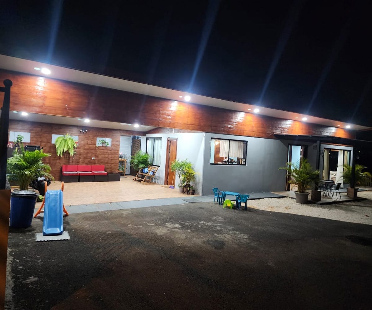 Casa de dos habitaciones a la venta en Sarchí Norte de Alajuela.