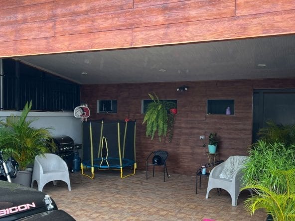 Casa de dos habitaciones a la venta en Sarchí Norte de Alajuela.