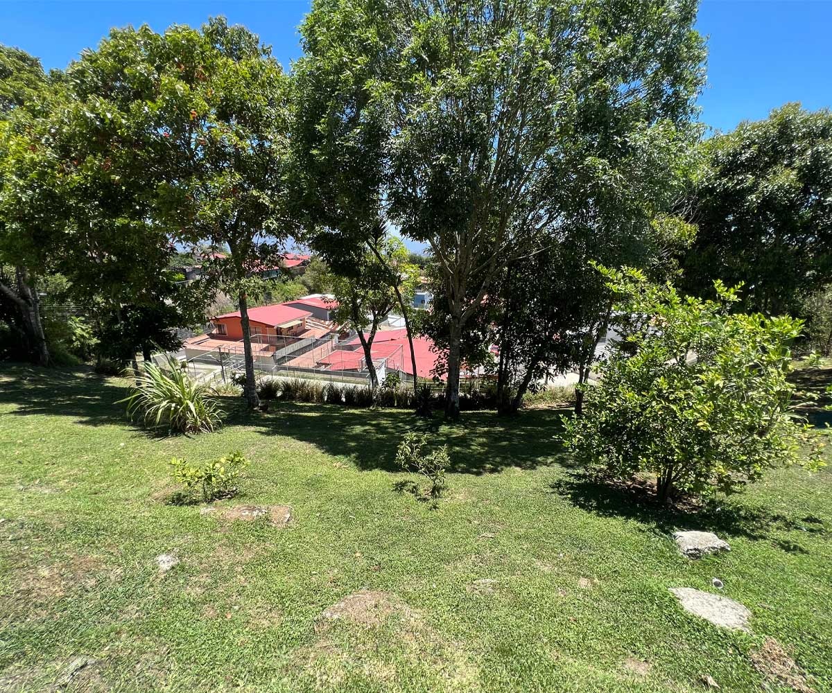 Casa de 5 habitaciones a la venta en La Union de Cartago.