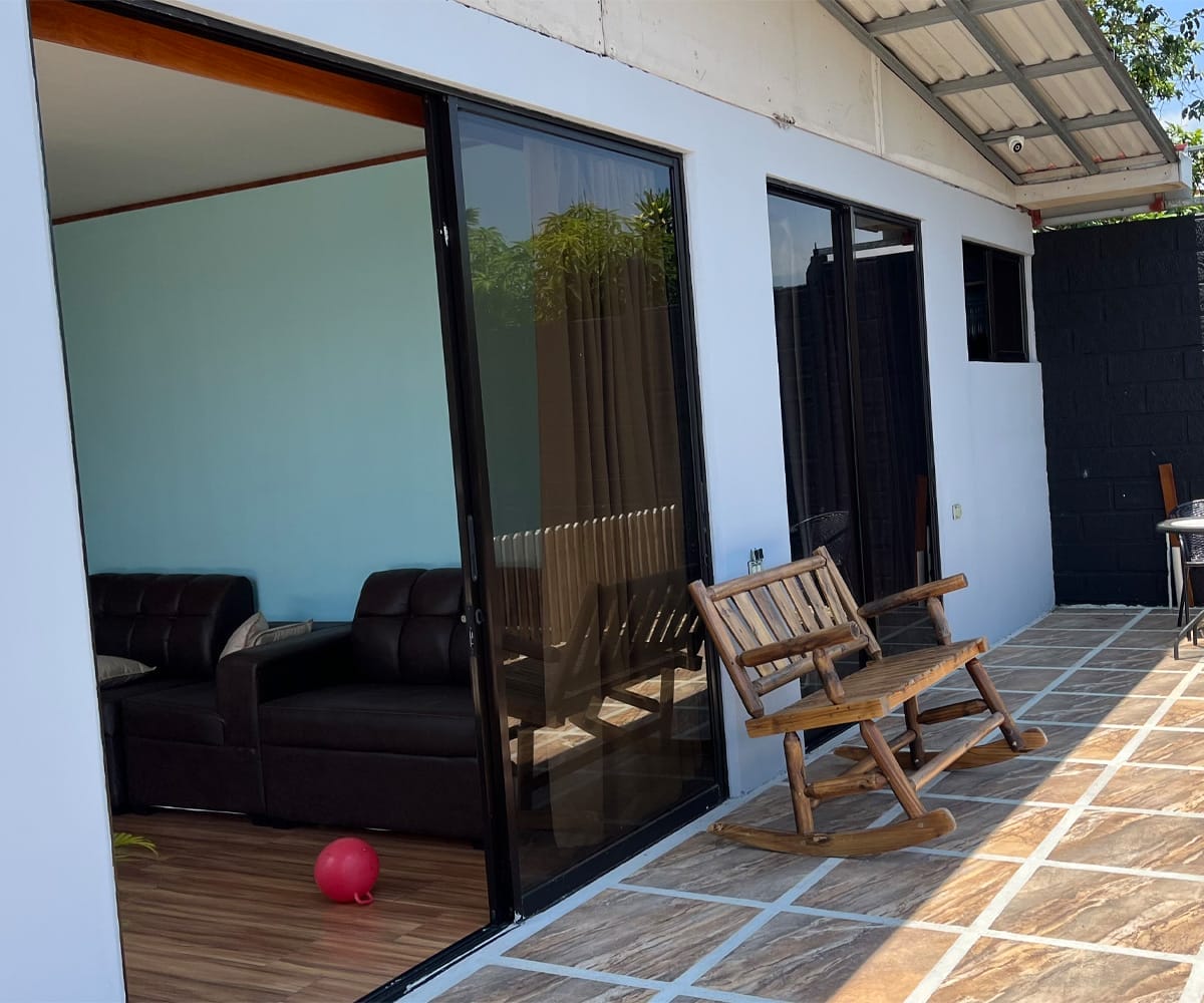 Casa de dos habitaciones a la venta en Sarchí Norte de Alajuela.