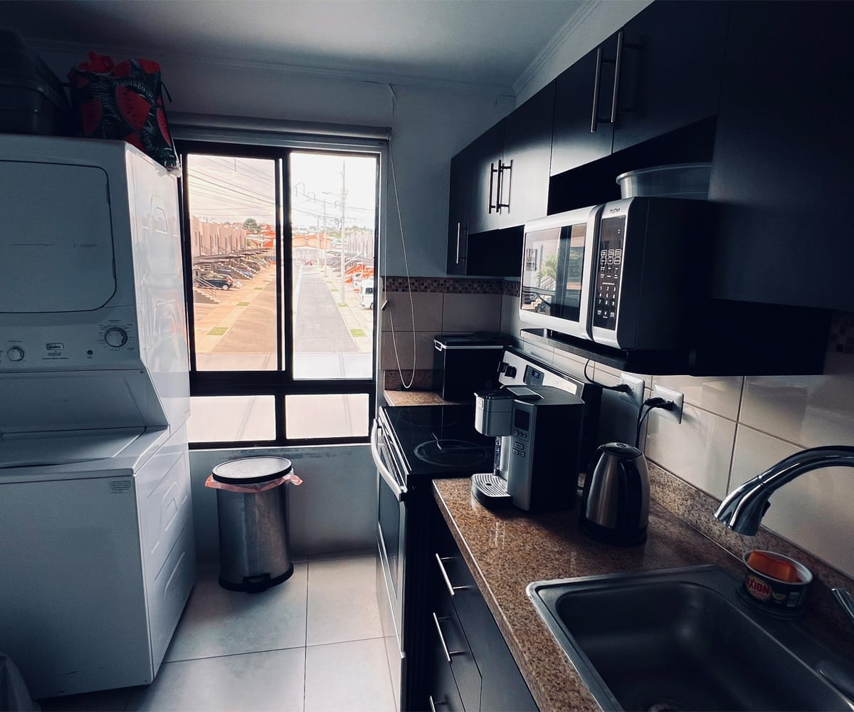 Apartamento a la venta en condominio ubicado en San Francisco de Heredia.