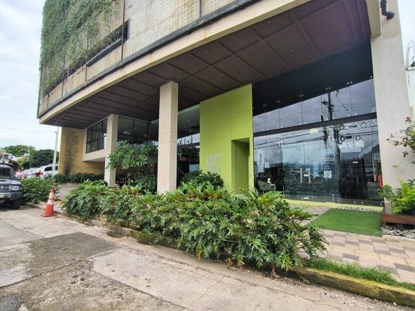 Apartamento a la venta en Edificio Nest, Freses, Curridabat, San José. Bien adjudicado bancario.