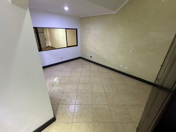 Casa de 3 habitaciones a la venta en Residencial Terranova en Brasil de Alajuela.