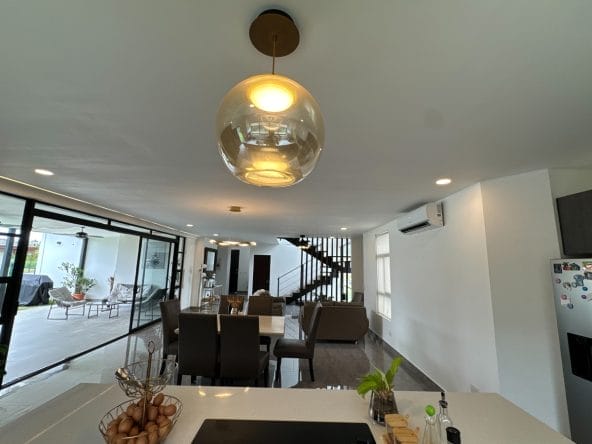 Casa a la venta en condominio Los Llanos en Ciudad Hacienda Los Reyes, La Guacima.