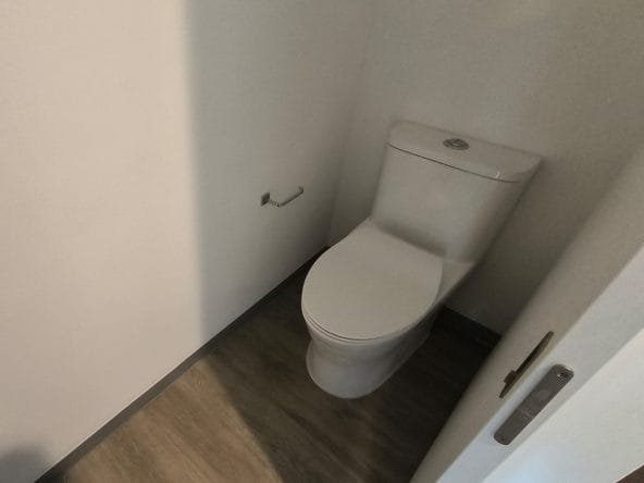 Apartamento a la venta en Edificio Nest, Freses, Curridabat, San José. Bien adjudicado bancario.