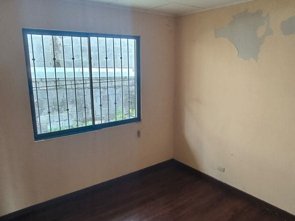 Casa Independiente de 2 plantas a la venta en San Vicente de Moravia, San José.