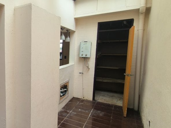 Casa Independiente de 2 plantas a la venta en San Vicente de Moravia, San José.