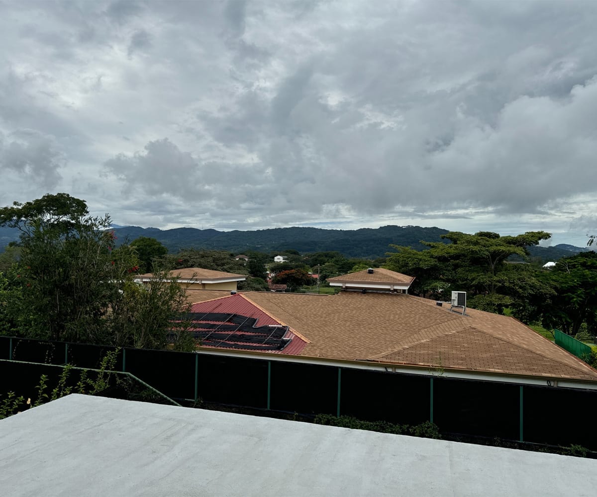 Casa a la venta en condominio Los Llanos en Ciudad Hacienda Los Reyes, La Guacima.