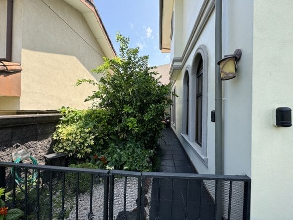 Casa a la venta en el condominio Veredas del Arroyo en Las Vueltas de La Guacima.