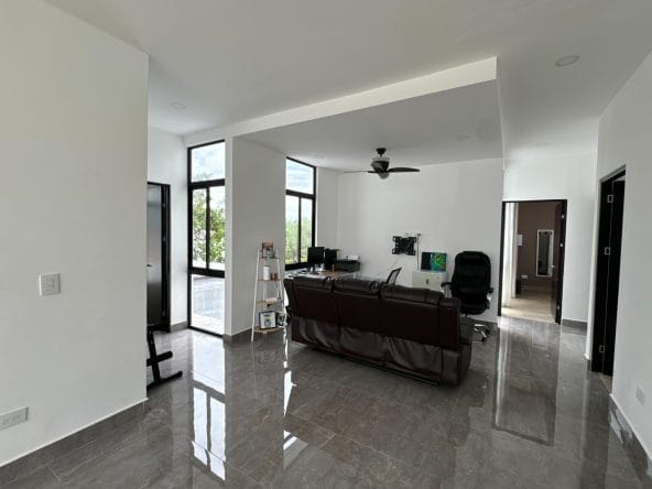 Casa a la venta en condominio Los Llanos en Ciudad Hacienda Los Reyes, La Guacima.