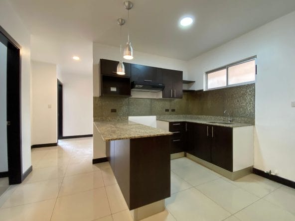 Apartamento de 3 habitaciones en alquiler en el condominio Los Príncipes.