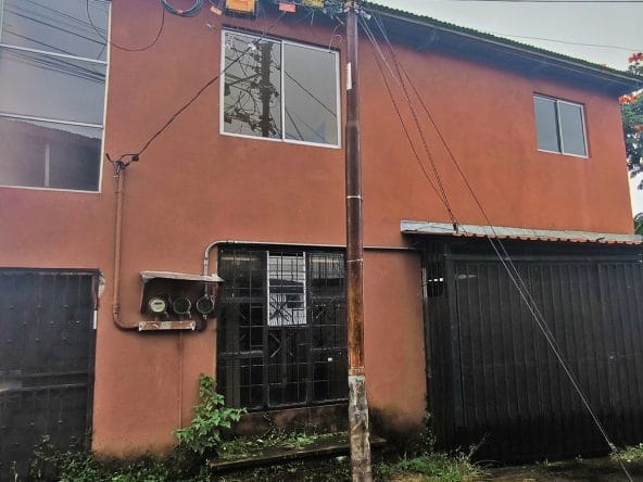 Propiedad con 3 apartamentos a la venta en Desamparados, San José. Bien adjudicado bancario.