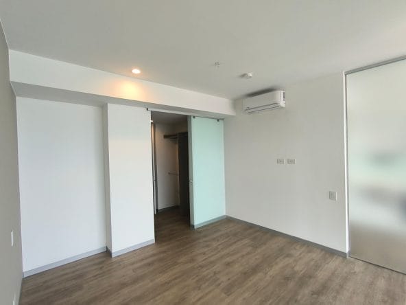 Apartamento a la venta en Edificio Nest, Freses, Curridabat, San José. Bien adjudicado bancario.