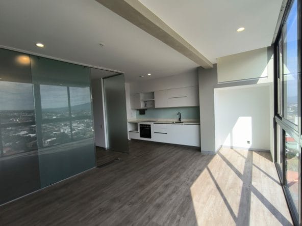 Apartamento a la venta en Edificio Nest, Freses, Curridabat, San José. Bien adjudicado bancario.