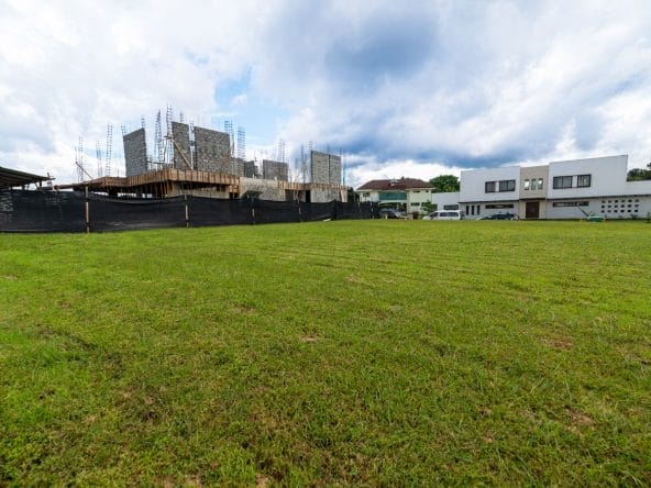 Lote de 635 m2 plano en condominio Madero Negro en Ciudad Hacienda Los Reyes en La Guacima, Alajuela.