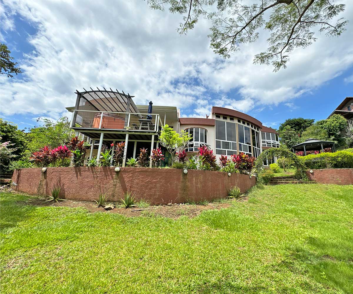 Casa de 3 habitaciones a la venta en Ciudad Hacienda Los Reyes, La Guacima.